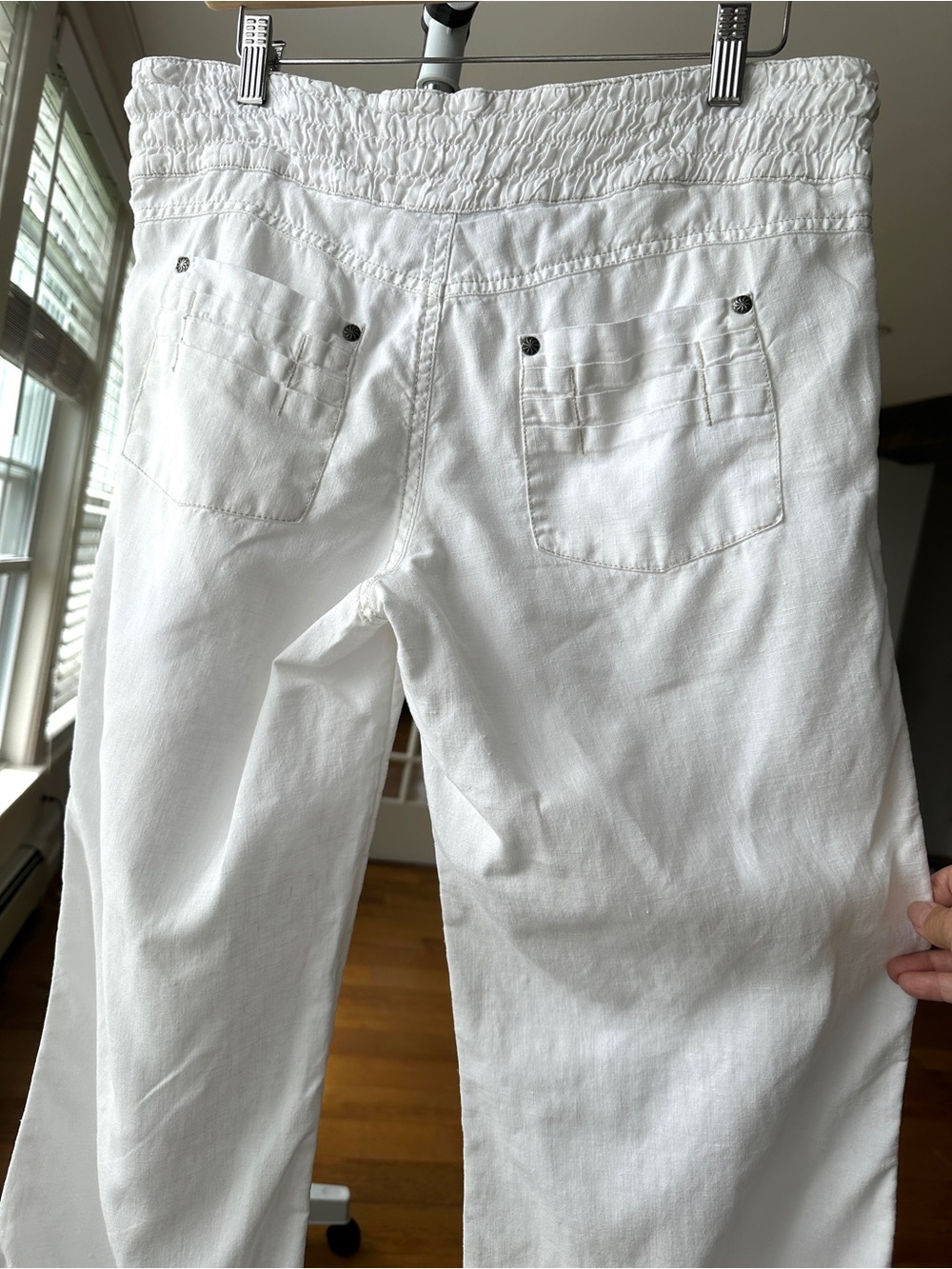 Athleta Casual Linen Pants, Medium Rise, Straight Legs, Relaxed Fit - Picture 2 of 13